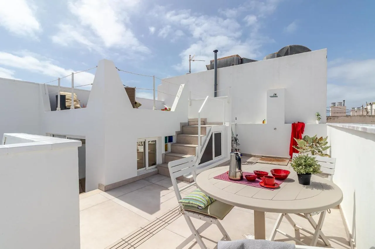 Flatguest - Lovely Terrace Las Palmas de Gran Canaria Apartment