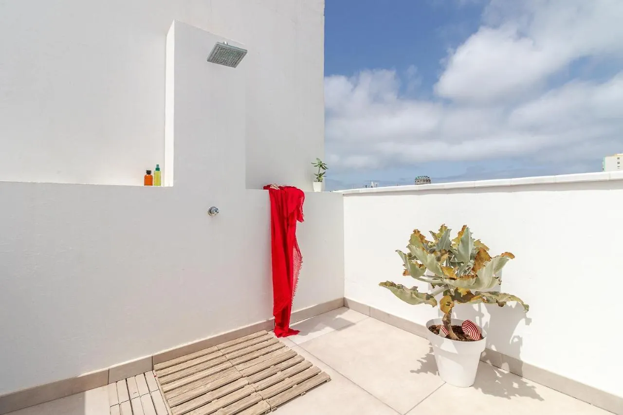 Flatguest - Lovely Terrace Las Palmas de Gran Canaria Apartment
